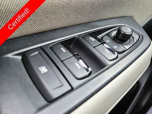 Certified 2025 Subaru Forester w/ Convenience Package #2 image 31