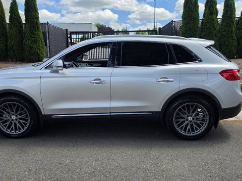 Used 2016 Lincoln MKX Reserve w/ Luxury Package AWD/4WD image 8