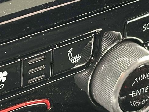 New 2025 Jeep Grand Cherokee Summit w/ Luxury Tech Group V image 34