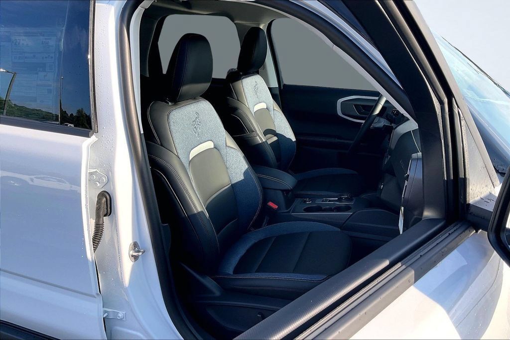 New 2026 Ford Bronco Sport Outer Banks AWD/4WD image 11