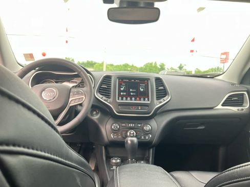 Used 2022 Jeep Cherokee Latitude Lux AWD/4WD image 31