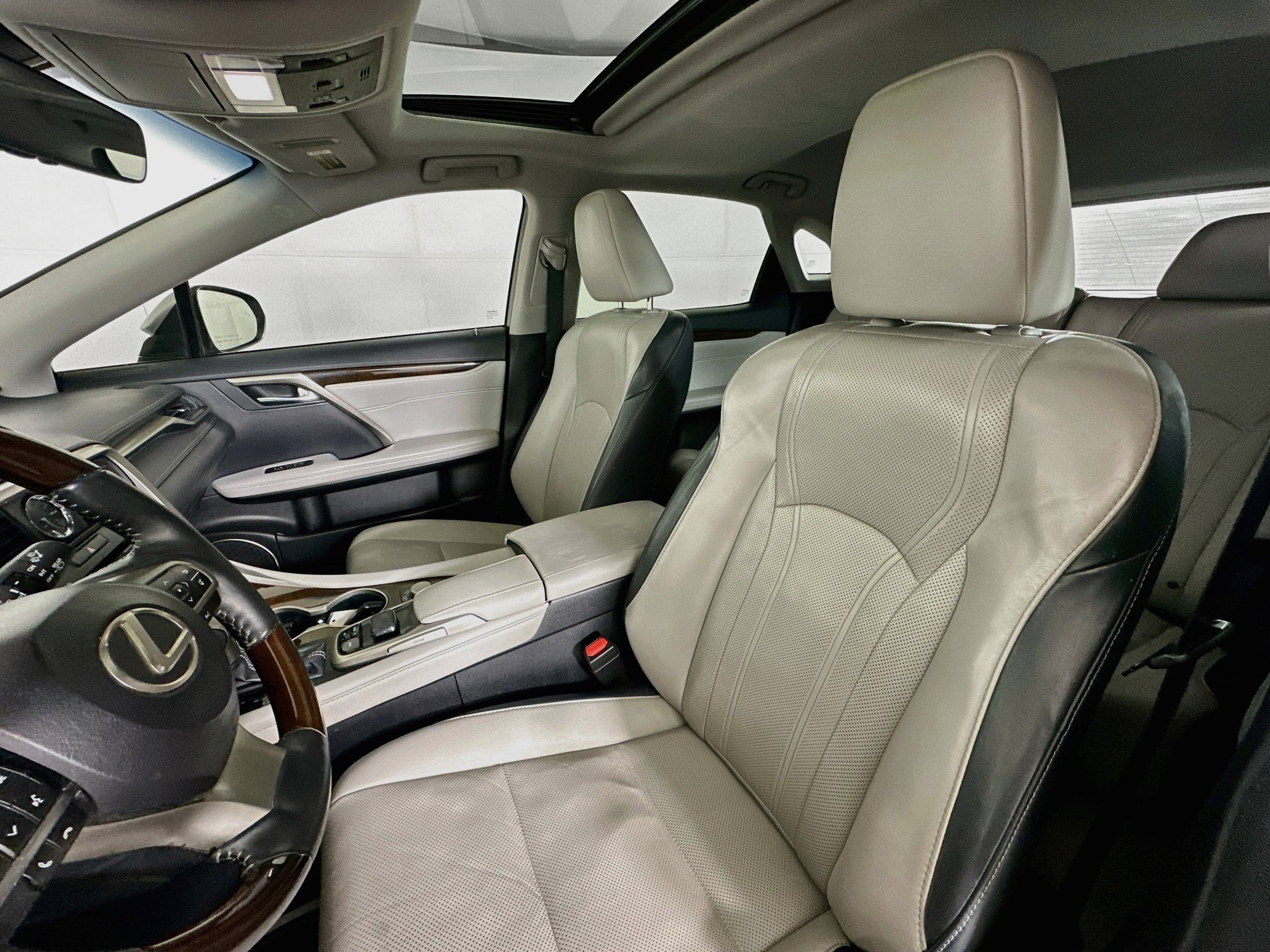 Used 2019 Lexus RX 350 AWD w/ Navigation Package image 13
