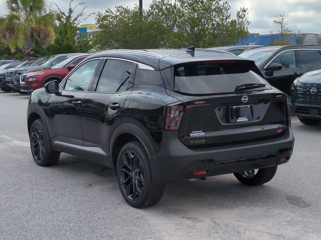 New 2026 Nissan Kicks SR FWD image 6