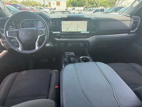 Used 2025 Chevrolet Silverado 1500 RST w/ Z71 Off-Road Package AWD/4WD image 13