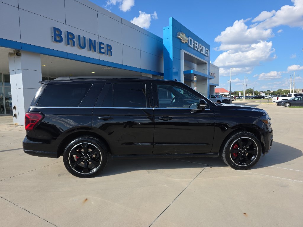 Used 2023 Ford Expedition Limited AWD/4WD image 20