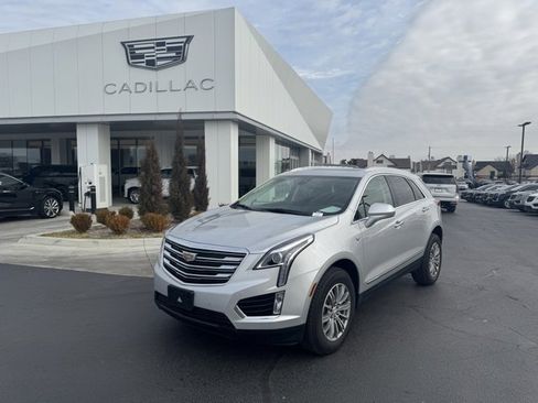 Used 2019 Cadillac XT5 Luxury image 1