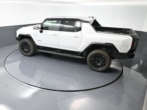 New 2025 GMC Hummer EV 2X image 42