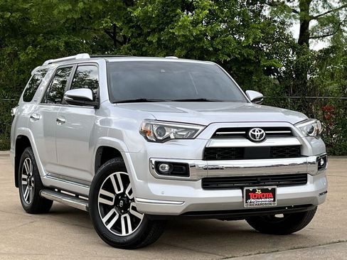 Used 2023 Toyota 4Runner Limited AWD/4WD image 2