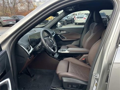 Used 2025 BMW X1 xDrive28i w/ Convenience Package image 11