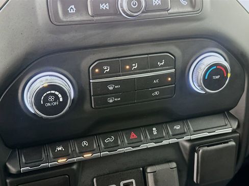 Used 2023 Chevrolet Silverado 1500 Custom RWD image 16