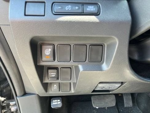 Certified 2026 Nissan Frontier SV AWD/4WD image 18