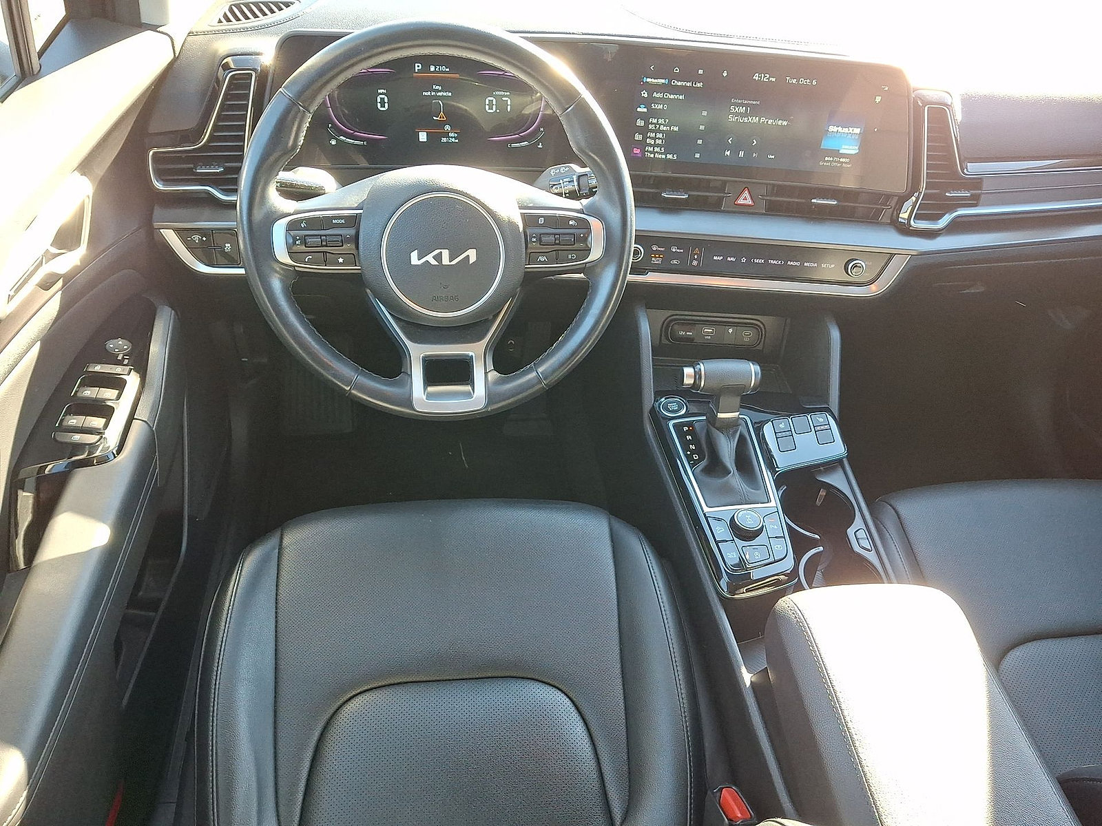 Used 2024 Kia Sportage EX AWD/4WD image 27