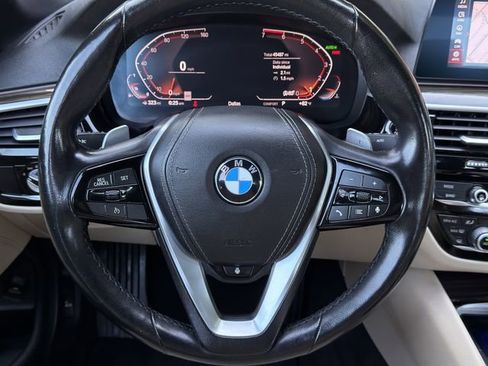 Used 2020 BMW 530i w/ Executive Package RWD image 12