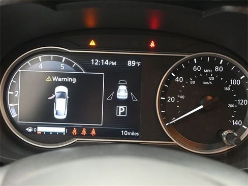 New 2025 Nissan Versa SR w/ Trunk Package image 7