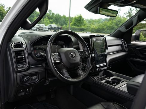 Used 2023 RAM 1500 Limited AWD/4WD image 13