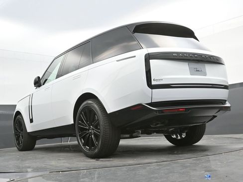 New 2025 Land Rover Range Rover SE image 35