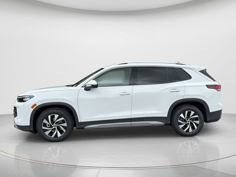 New 2026 Volkswagen Tiguan S FWD image 2