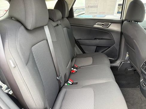 New 2026 Kia Sportage LX w/ LX Convenience Package FWD image 23