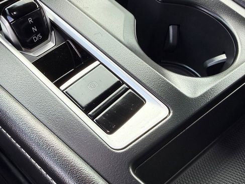 New 2026 Volkswagen Atlas SE image 25