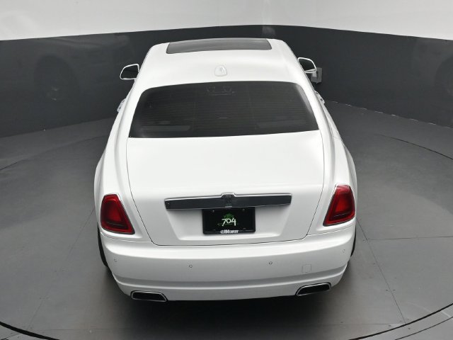 Used 2013 Rolls-Royce Ghost RWD image 23