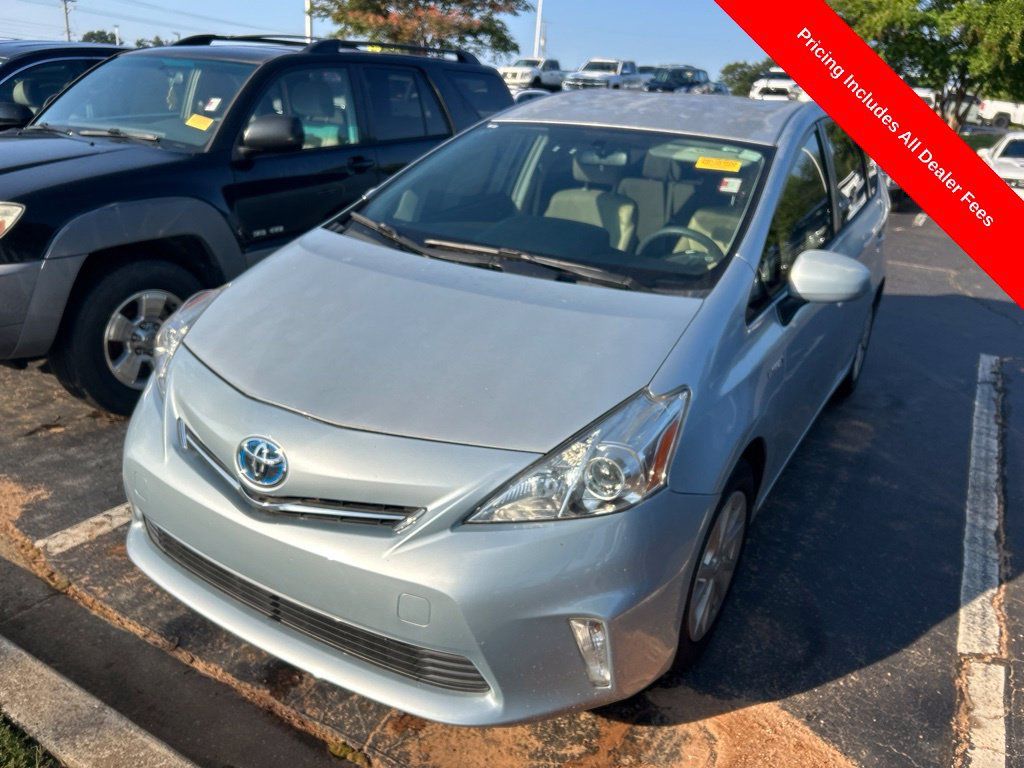 Used 2013 Toyota Prius V Two FWD image 11