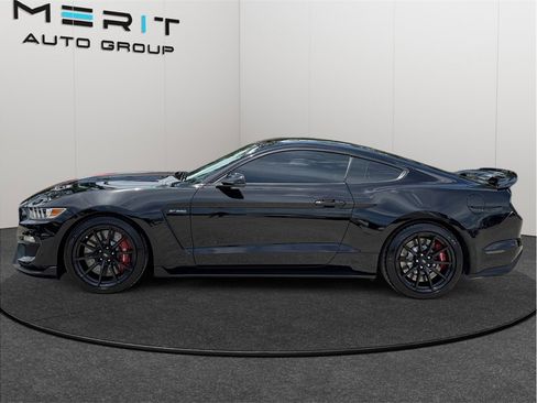 Used 2018 Ford Mustang Shelby GT350 w/ Convenience Package RWD image 5