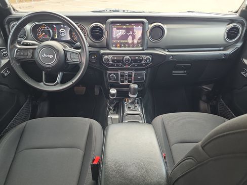 Used 2022 Jeep Gladiator Sport image 14