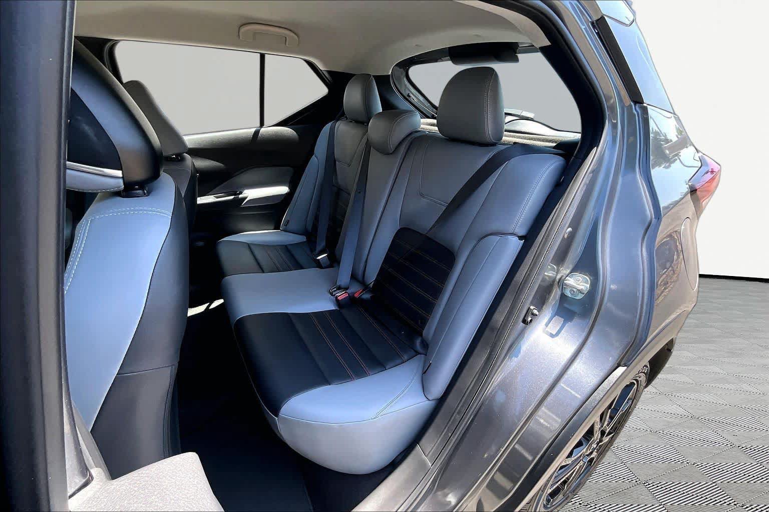 Used 2023 Nissan Kicks SR w/ SR Premium Package FWD image 21