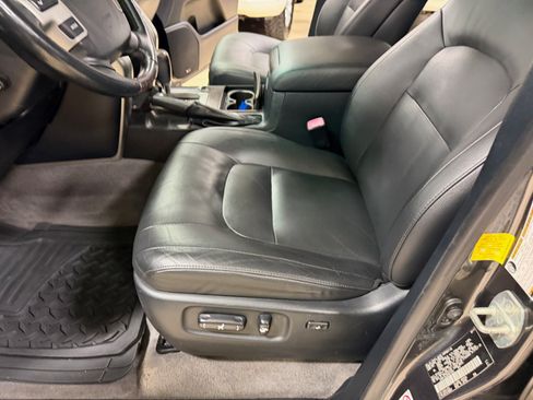Used 2013 Toyota Land Cruiser AWD/4WD image 23
