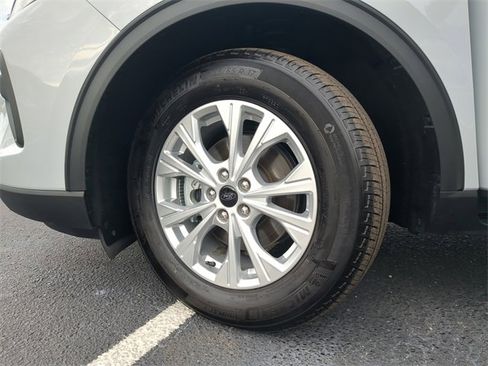 Used 2025 Ford Escape Active image 35