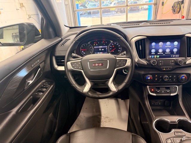 Used 2024 GMC Terrain SLT w/ Tech Package AWD/4WD image 14