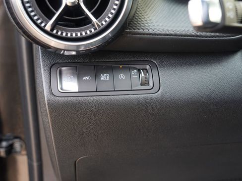 Used 2025 Chevrolet Equinox LT AWD/4WD image 17