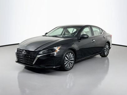 Used 2025 Nissan Altima 2.5 SV