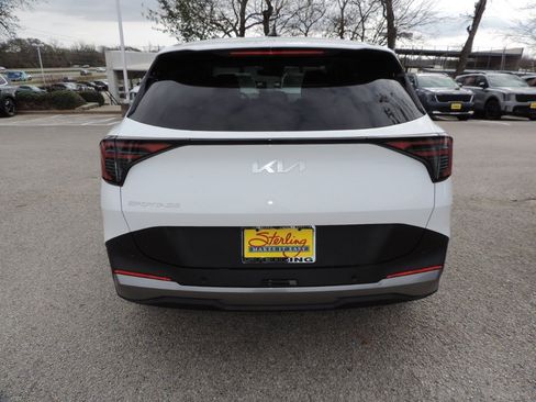 Used 2026 Kia Sportage EX image 6
