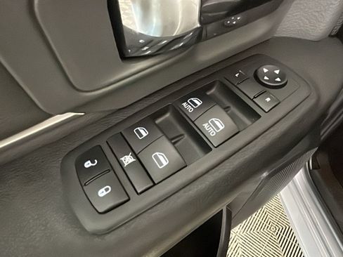 Used 2024 RAM 1500 Classic SLT AWD/4WD image 12