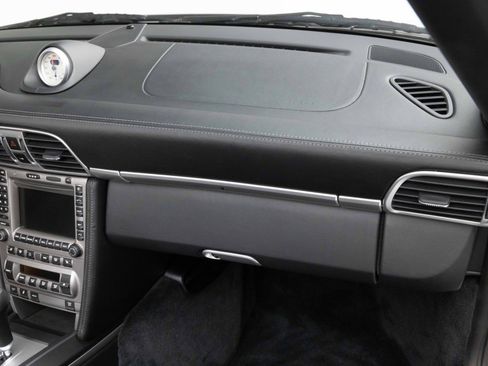 Used 2006 Porsche 911 Carrera S RWD image 32