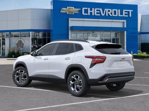 New 2026 Chevrolet Trax LT image 3