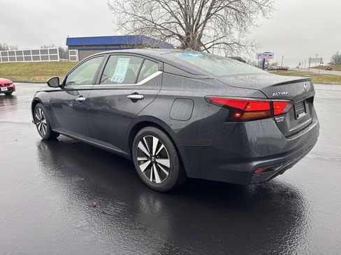 Used 2022 Nissan Altima 2.5 SV image 10