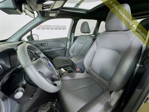 Used 2025 Subaru Forester Premium image 20