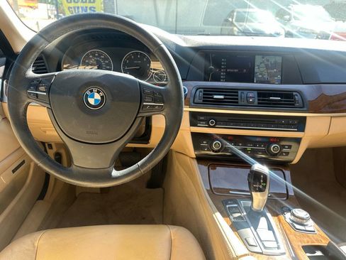 Used 2012 BMW 528i Sedan image 14