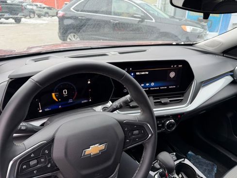 Used 2024 Chevrolet Trax LT w/ Driver Confidence Package image 23