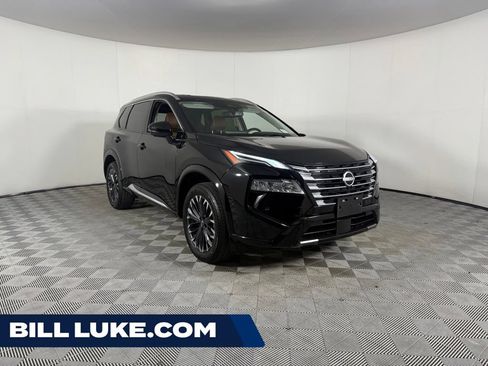 Used 2026 Nissan Rogue Platinum w/ Platinum Premium Package AWD/4WD image 1