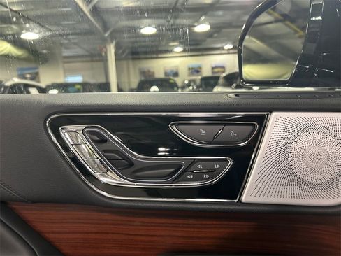Used 2023 Lincoln Navigator Reserve image 20