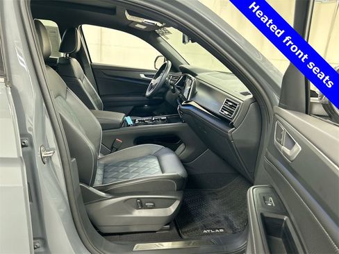 Used 2024 Volkswagen Atlas Cross Sport SEL Premium R-Line image 16