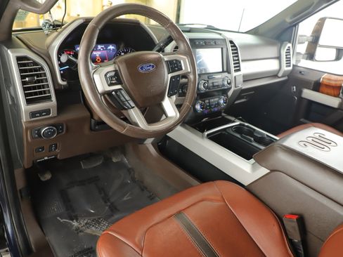 Used 2019 Ford F350 King Ranch w/ FX4 Off-Road Package image 12