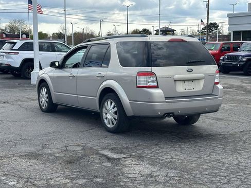 Used 2009 Ford Taurus X Limited FWD image 6