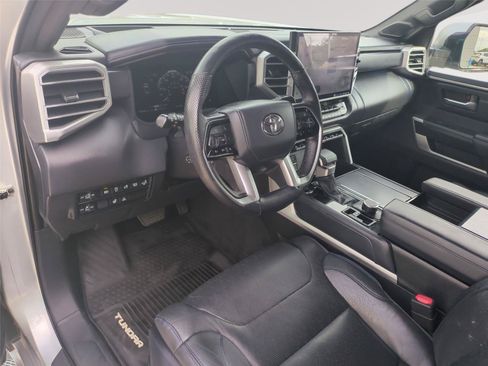 Used 2022 Toyota Tundra Platinum w/ Advanced Package AWD/4WD image 4