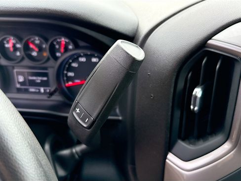 Used 2022 Chevrolet Silverado 1500 Custom image 28