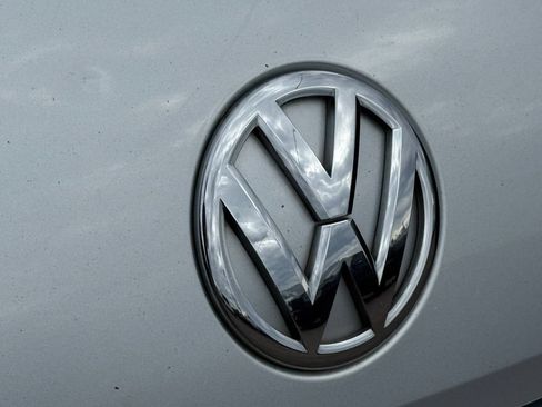 Used 2012 Volkswagen Beetle 2.5 FWD image 24