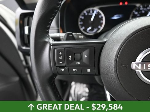 Used 2025 Nissan Pathfinder SV AWD/4WD image 30